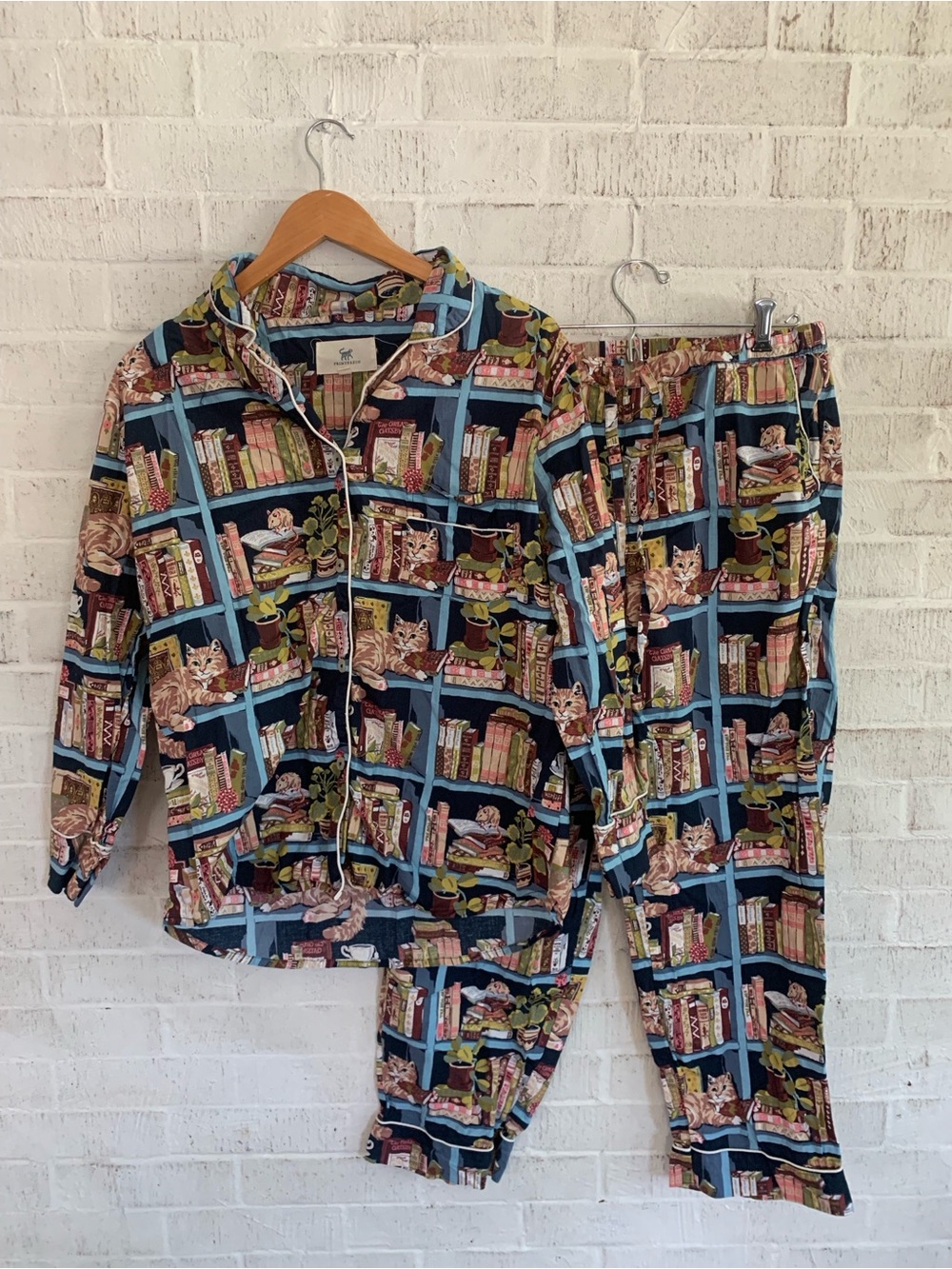 Printfresh Women's Pajama Set - Navy, Blue & Multicolor Cat Bookprint